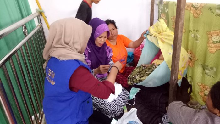 Poltekkes Makassar Turut Andil Dalam Bantuan Korban Banjir